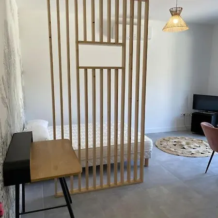 Appartement Superbe Neuf Avec Parking Sur Place *