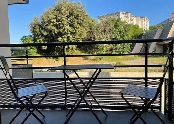 Appartement Superbe Neuf Avec Parking Sur Place Corte (Corsica)