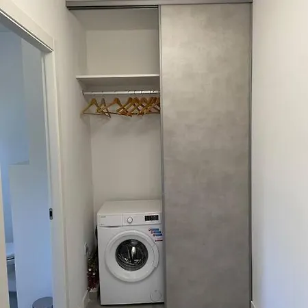 Superbe Neuf Avec Parking Sur Place