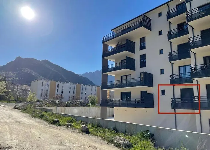 Superbe Neuf Avec Parking Sur Place Corte (Corsica)